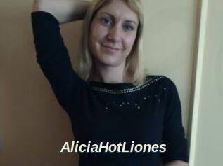 AliciaHotLiones