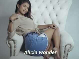 Alicia_wonder