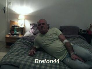 Breton44