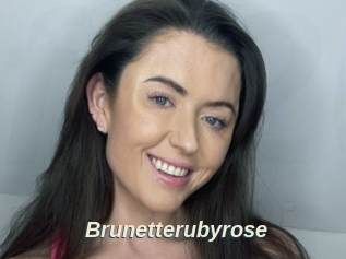 Brunetterubyrose