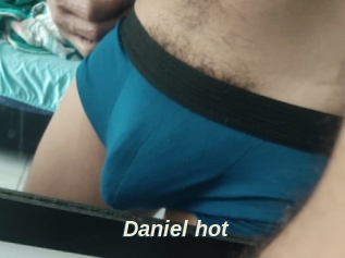 Daniel_hot