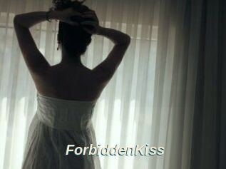 ForbiddenKiss_