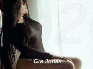 Gia_Jones