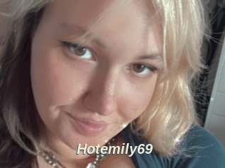 Hotemily69