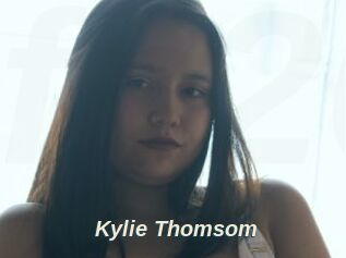 Kylie_Thomsom
