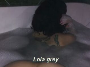 Lola_grey