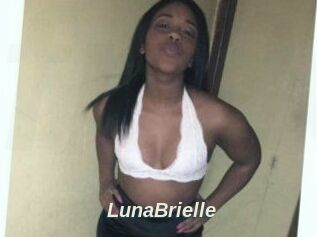 Luna_Brielle