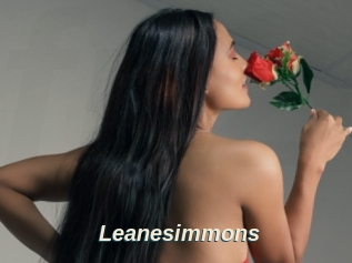 Leanesimmons