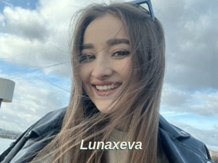 Lunaxeva