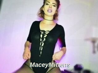 Macey_Mittens
