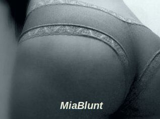 MiaBlunt