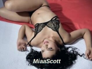 MiaaScott