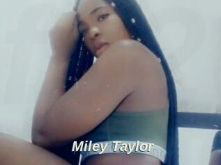 Miley_Taylor