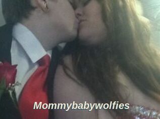 Mommybabywolfies