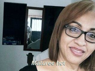 Maturee_hot