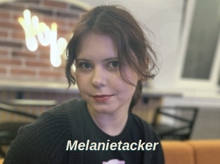 Melanietacker