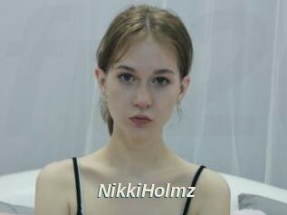 NikkiHolmz