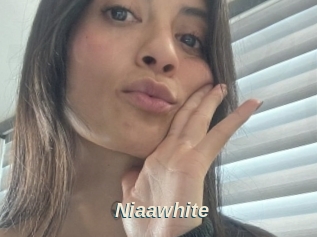 Niaawhite
