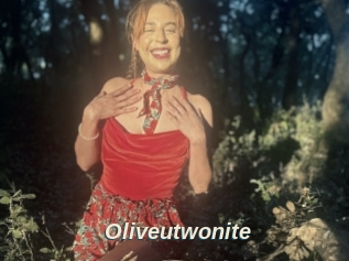 Oliveutwonite