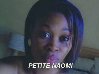PETITE_NAOMI