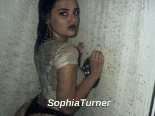 Sophia_Turner