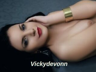 Vickydevonn