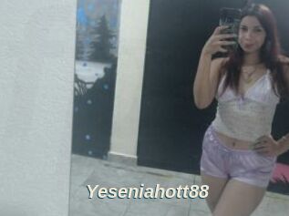 Yeseniahott88